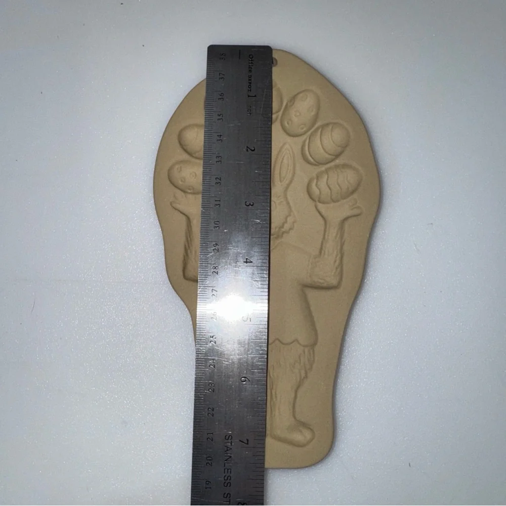 Vintage Brown Bag Cookie Mold Easter Bunny Rabbit W Eggs Hill Design Inc. 1993